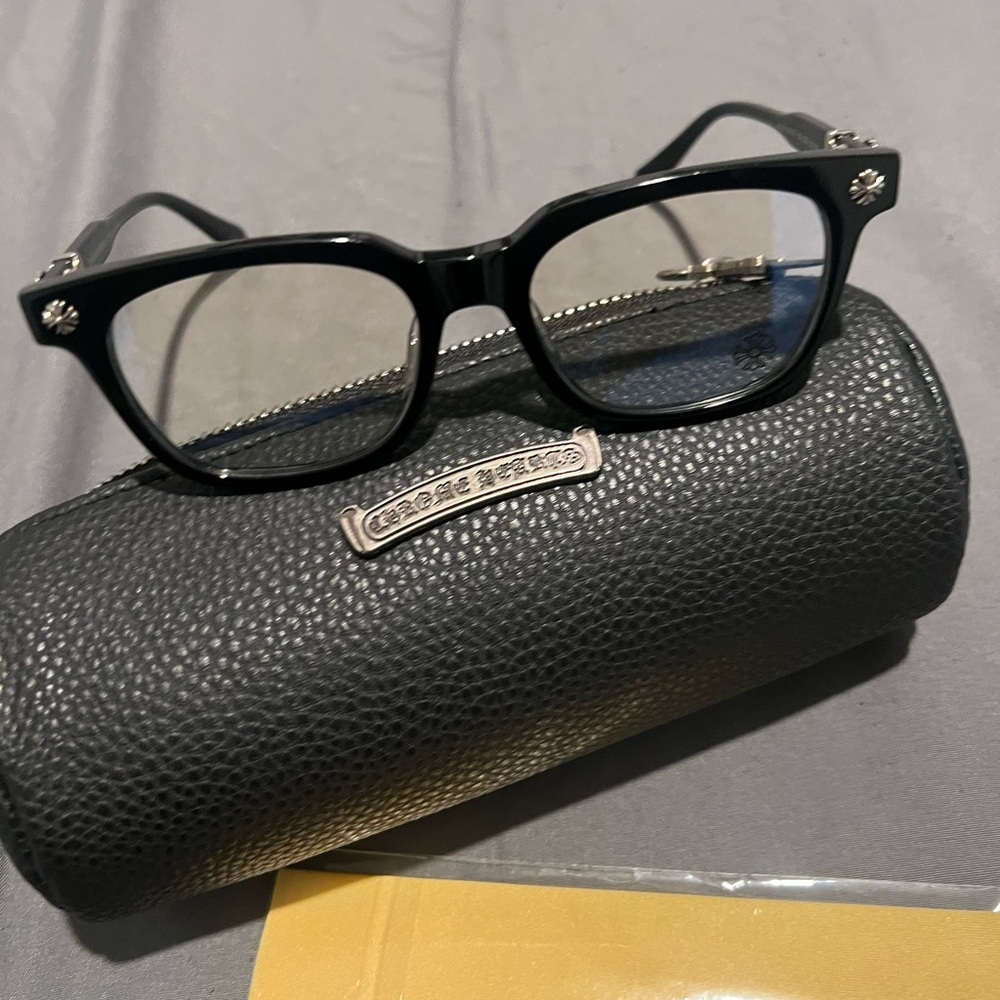 Chrome heart eyeglasses black